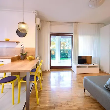 Meri Διαμέρισμα