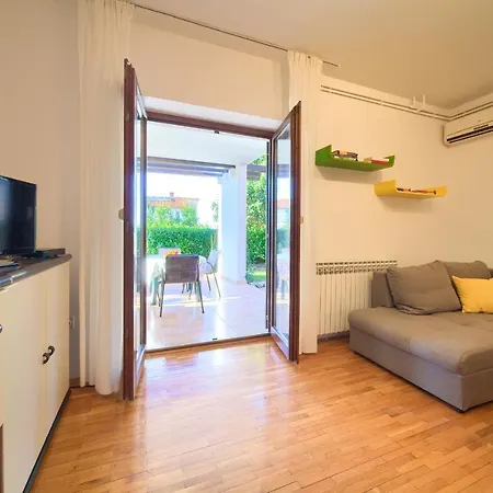 Meri Διαμέρισμα Njivice