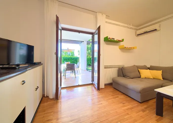 Meri Apartament Njivice
